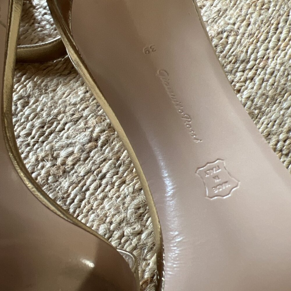 GIANVITO ROSSI Milano Gold Leather Portofino 105 Ankle Strap Heels - Picture 7 of 10